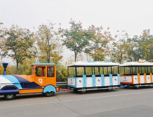 DINIS Trackless Sightseeing Train in Dominican Outdoor Park